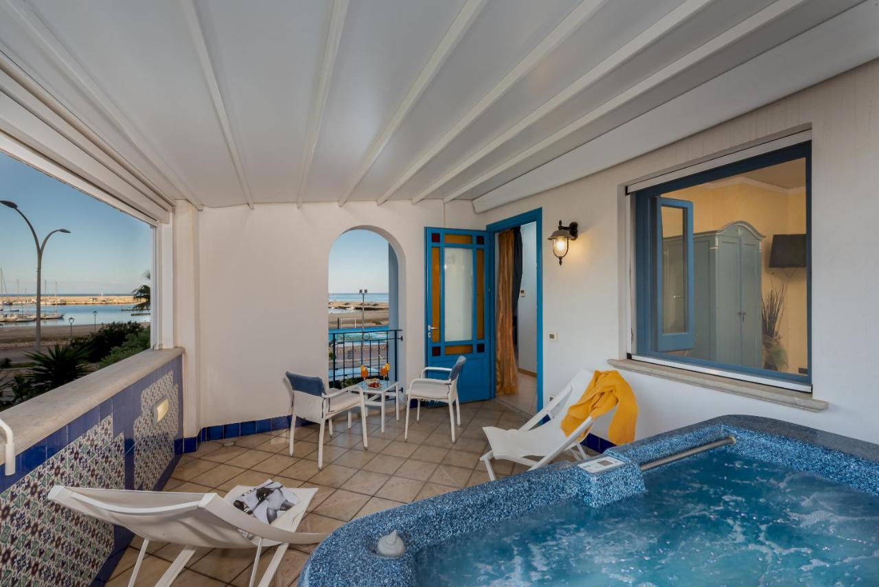 Hotel Ristorante Mediterraneo Faro San Vito Lo Capo Ngoại thất bức ảnh